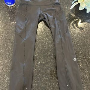 black lululemon leggings size 2